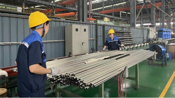 新能源電池行業(yè)不銹鋼管選擇！