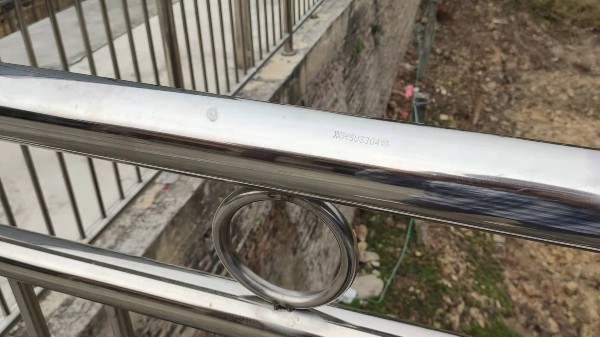 建筑工程用不銹鋼管規(guī)格厚度如何挑選？
